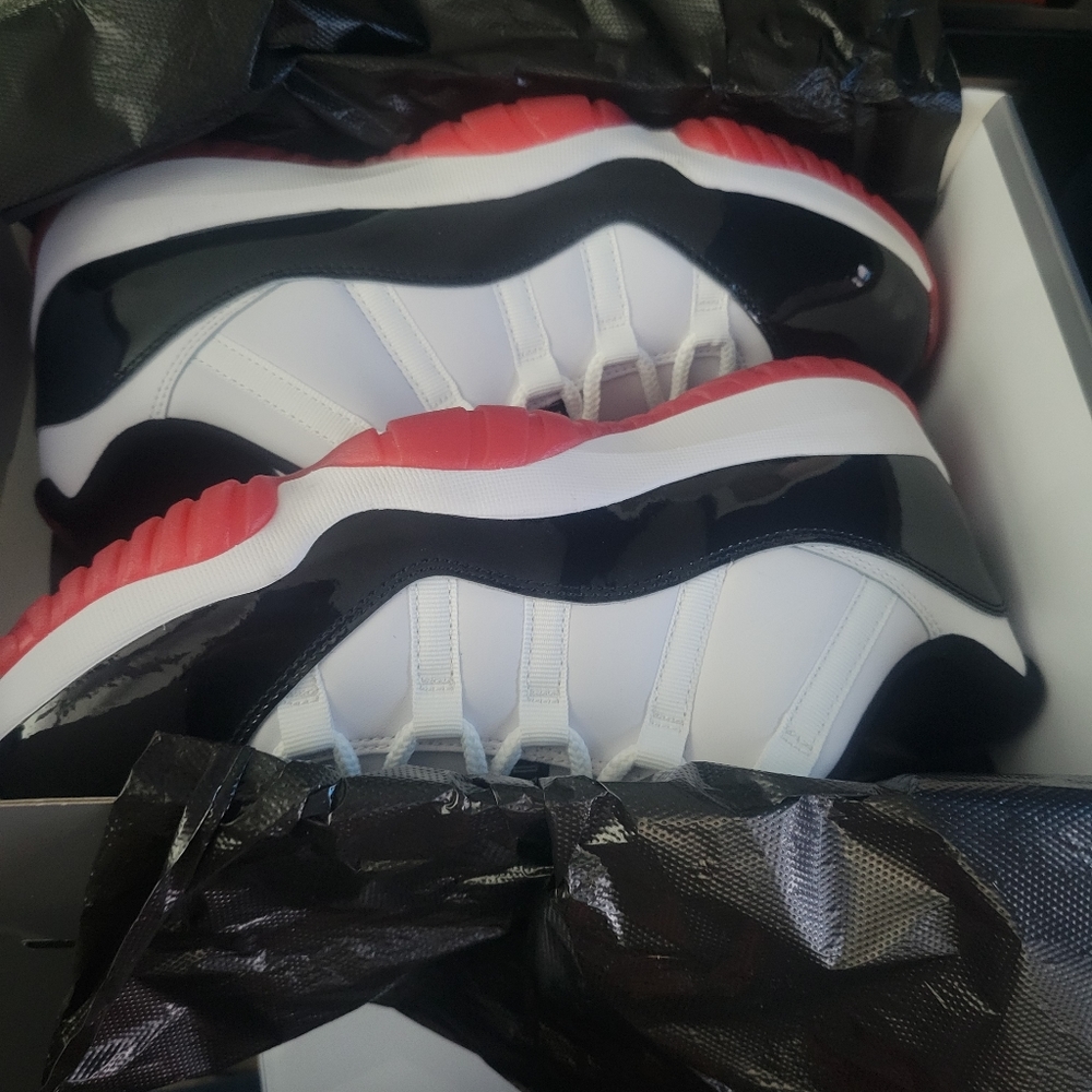Air Jordan 11 Retro Low